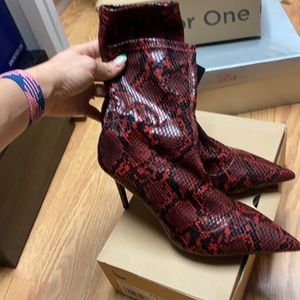 Zara style mango mng snake animal print socks boots